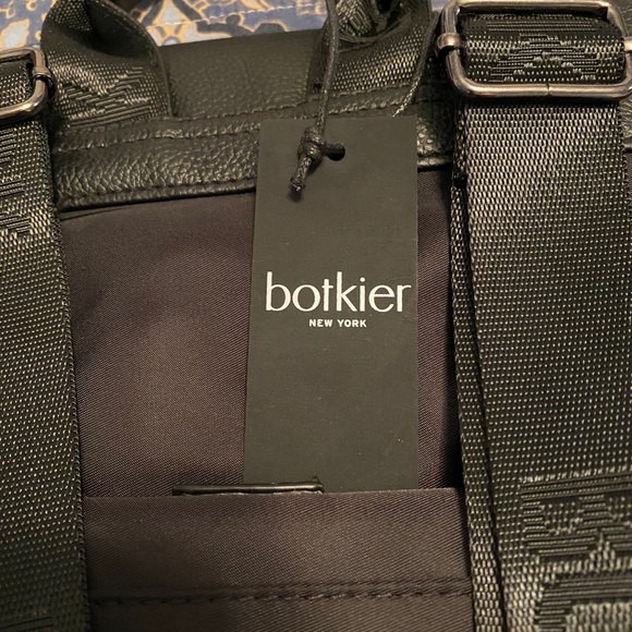 Botiker Trigger Mini Backpack - Picture 3 of 5